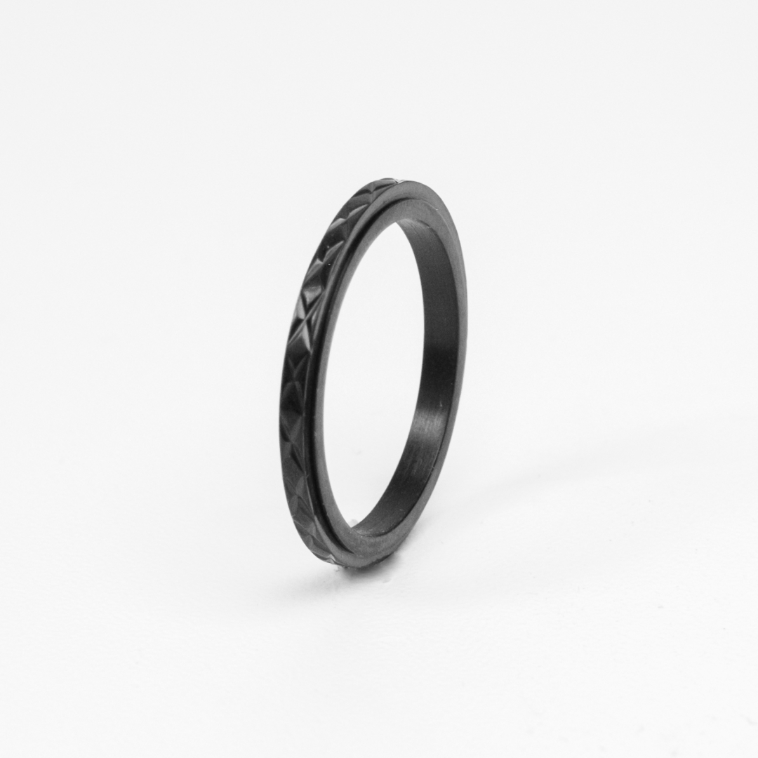 Notch Anxiety Ring Silver - Titanium