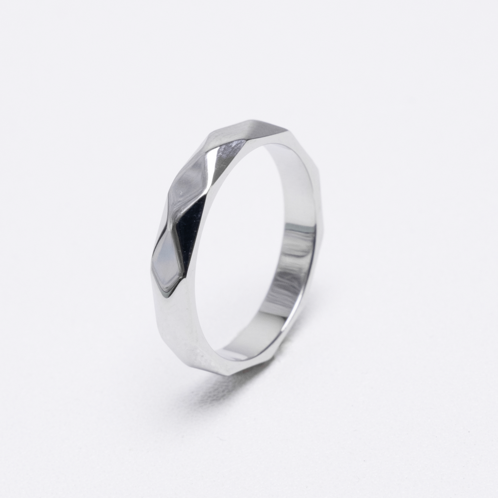 Quell Ring - Titanium
